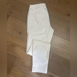 LULULEMON White Slim ABC pants sz 30.